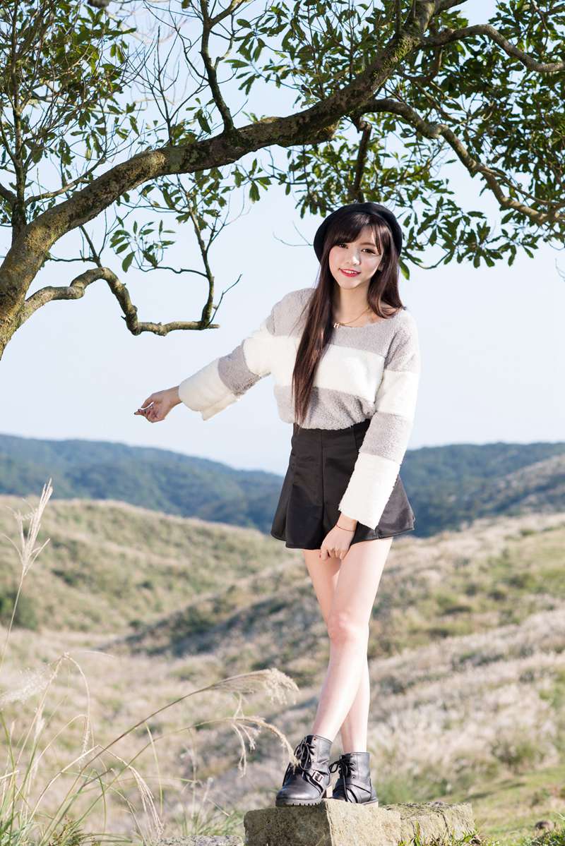 田野里温柔可人清纯照  第13张