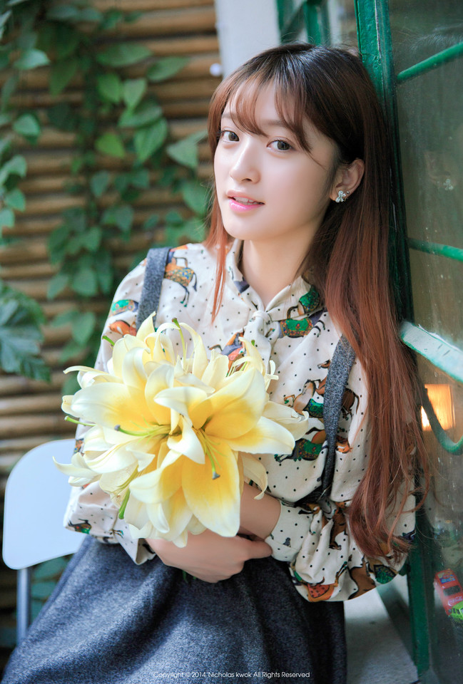 午后时光的清纯女子  第10张