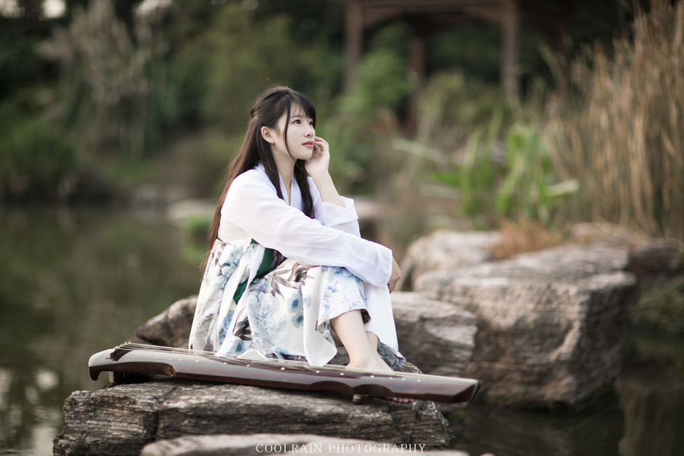 古筝女子户外清纯唯美图  第15张
