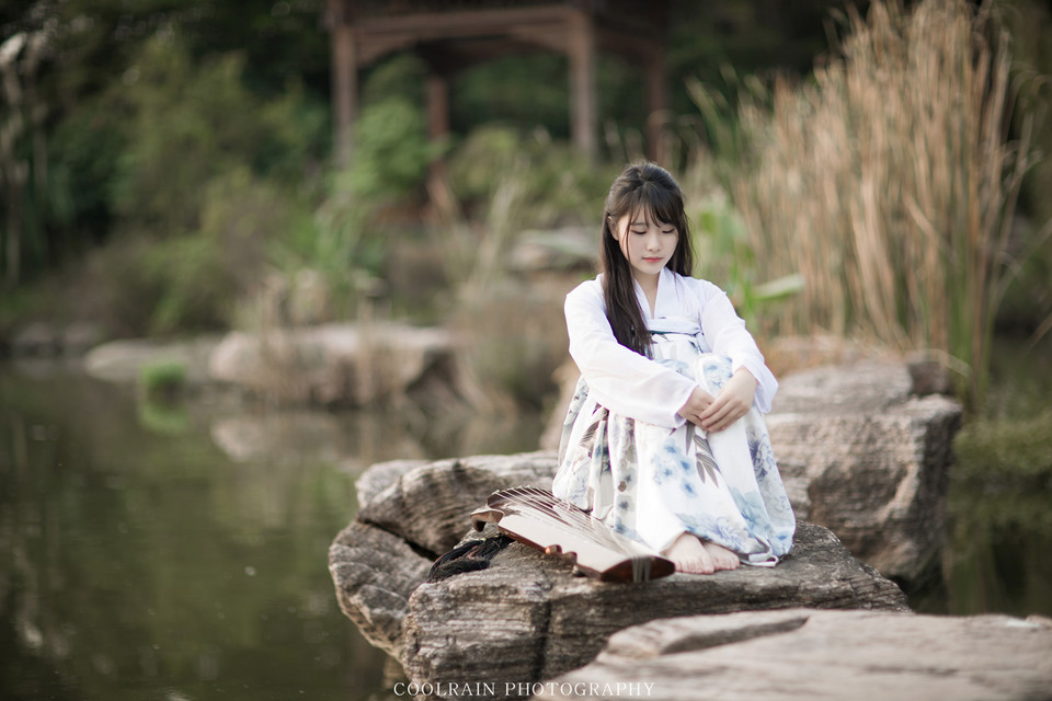 古筝女子户外清纯唯美图  第11张