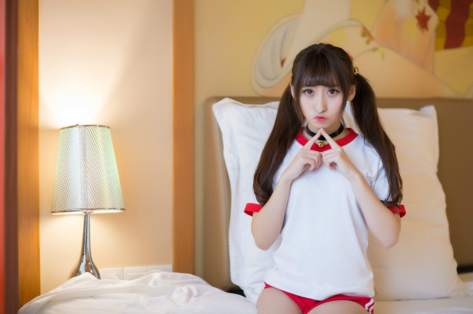 90后私房卖萌妹子  第1张