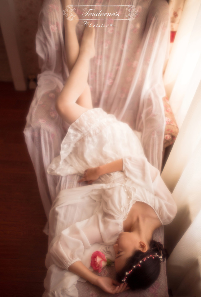 纯白私房照甜美清纯女  第4张