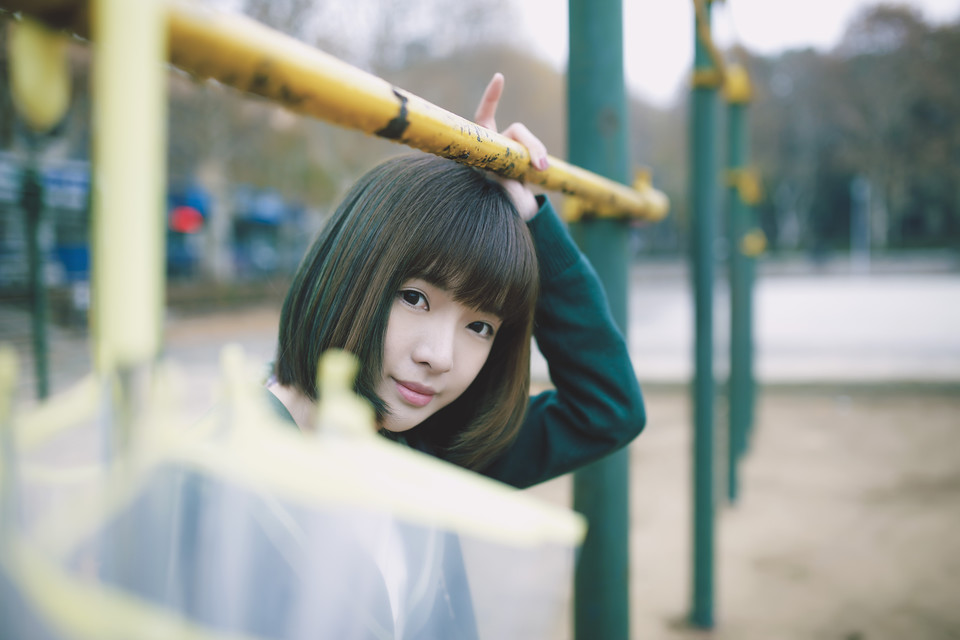 学生妹户外清纯气息  第2张