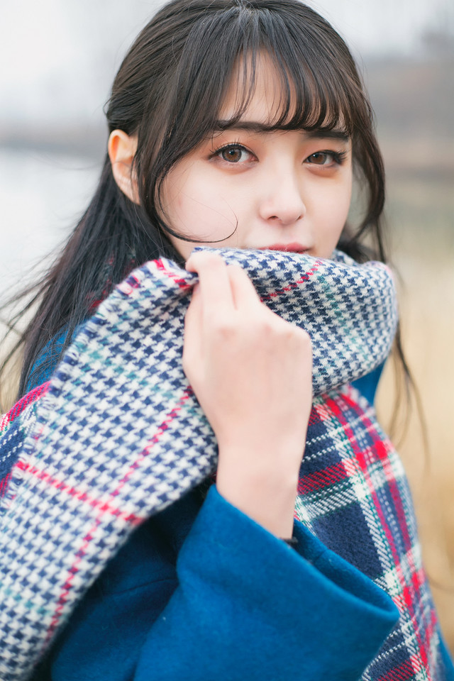 冬日暖阳下小清新美女  第4张