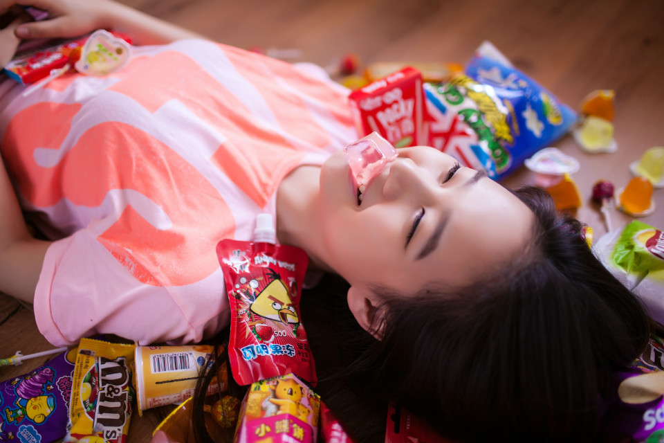 卖萌妹子吃货私房照  第14张