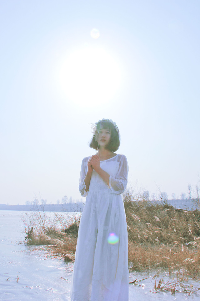 花环少女海边白裙飘飘  第13张