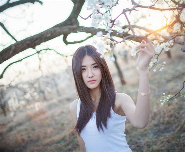 清纯校花的唯美生活照  第8张