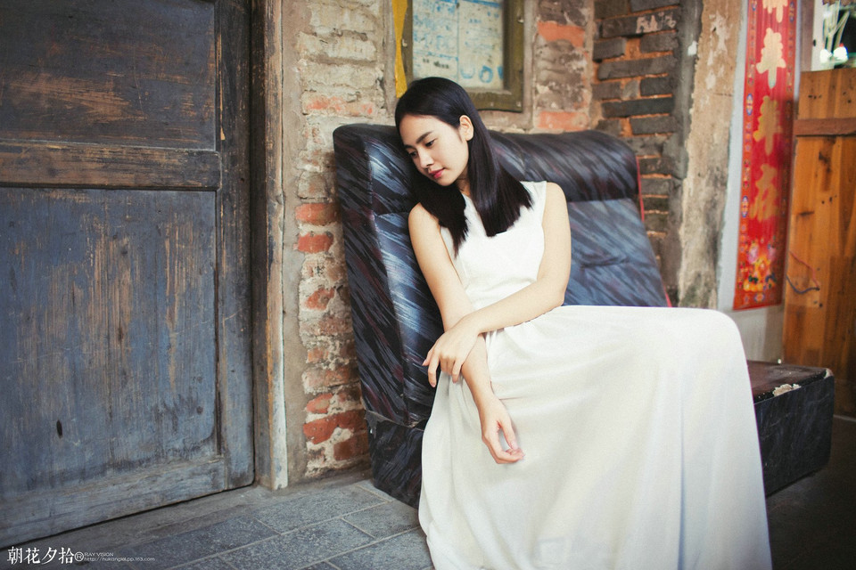 时光静默的清纯甜美女子  第12张