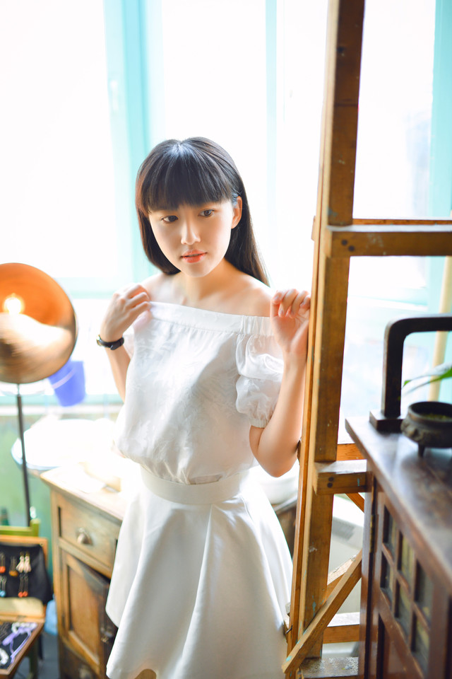 甜美清纯白裙少女  第15张