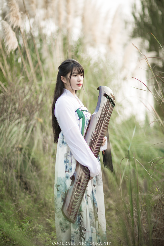 古筝女子户外清纯唯美图  第7张