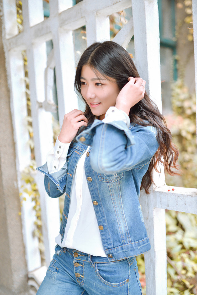 秋日清纯迷人长发美女  第19张