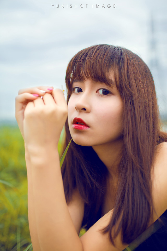 黑裙女子夏日小清新  第12张