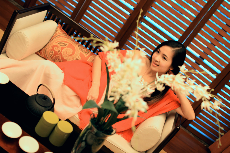 长裙美女甜美清纯照  第6张