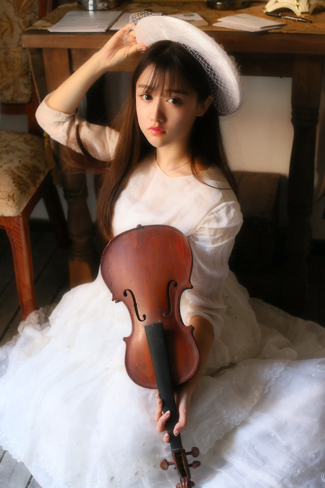 唯美女子私房迷人艺术照  第2张