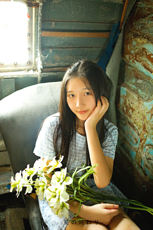 夏日终将要过去的清纯图  第5张