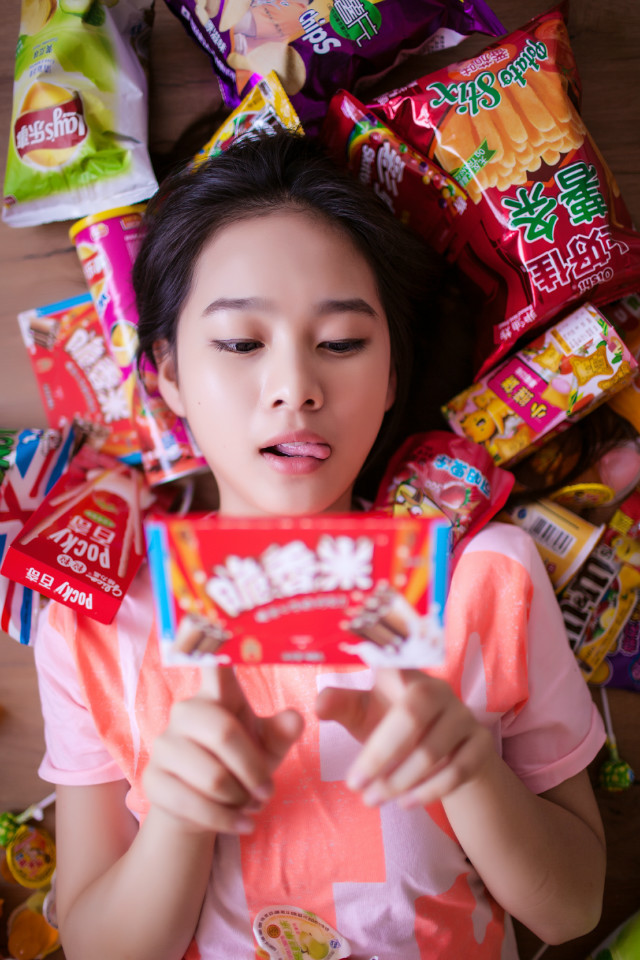 卖萌妹子吃货私房照  第15张