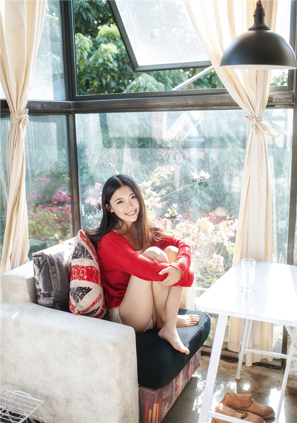 长腿美女清纯甜美笑容  第5张