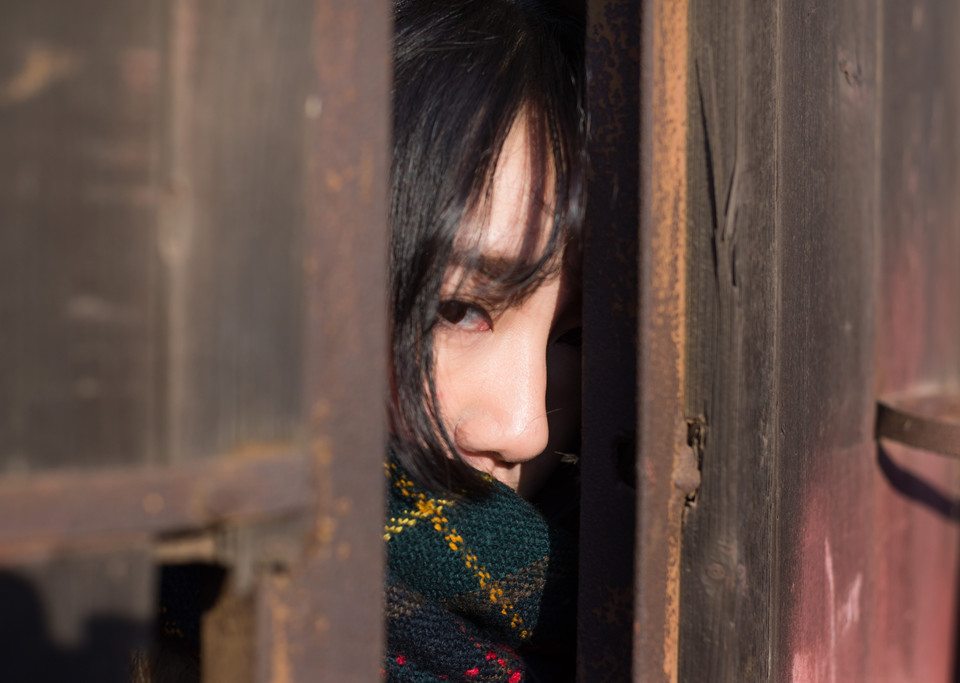 冬日户外浮光少女清纯图  第11张