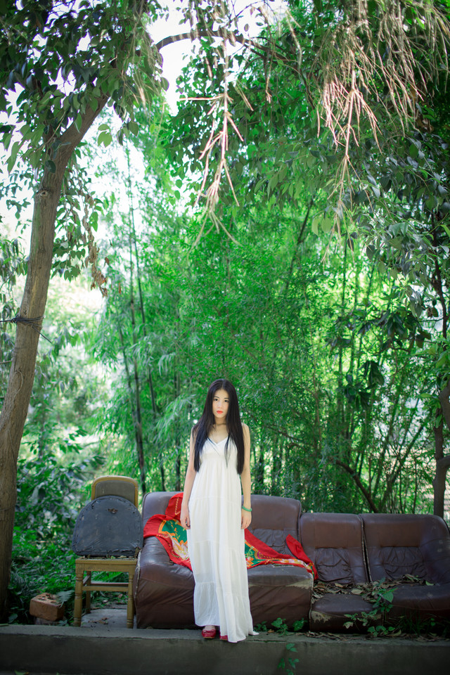 长发美女森林清纯图  第12张