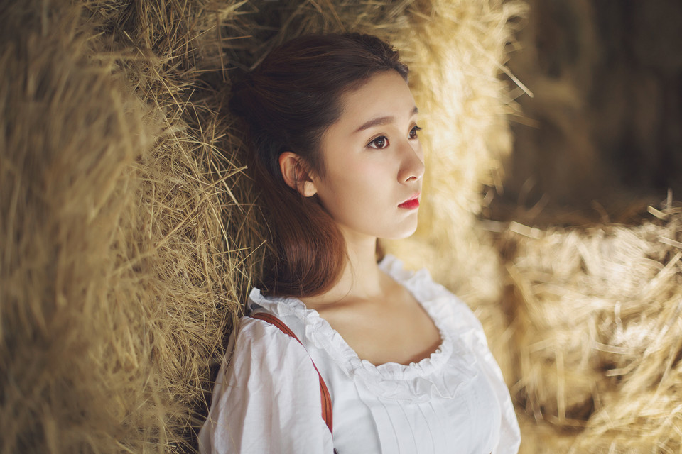 女子与马的亲密接触图  第6张