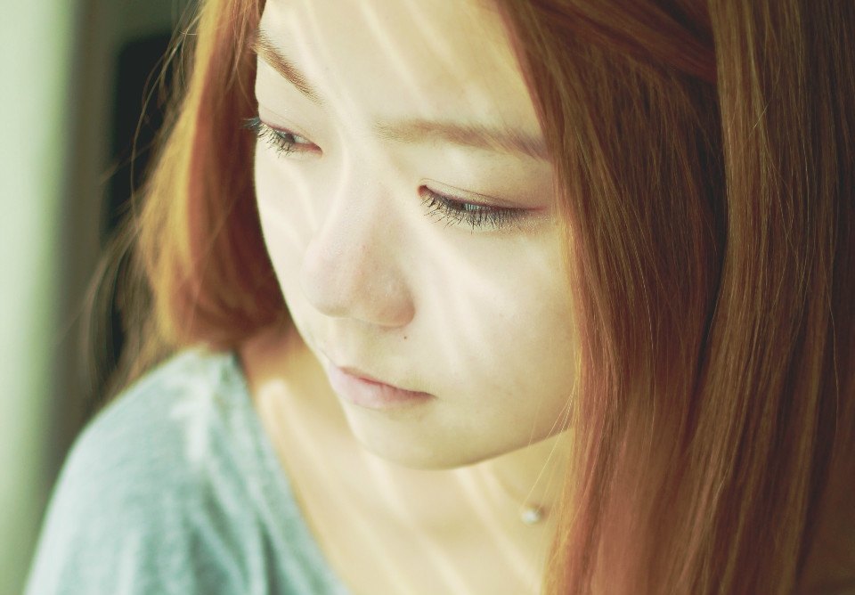 阳光下清纯甜美女生  第8张