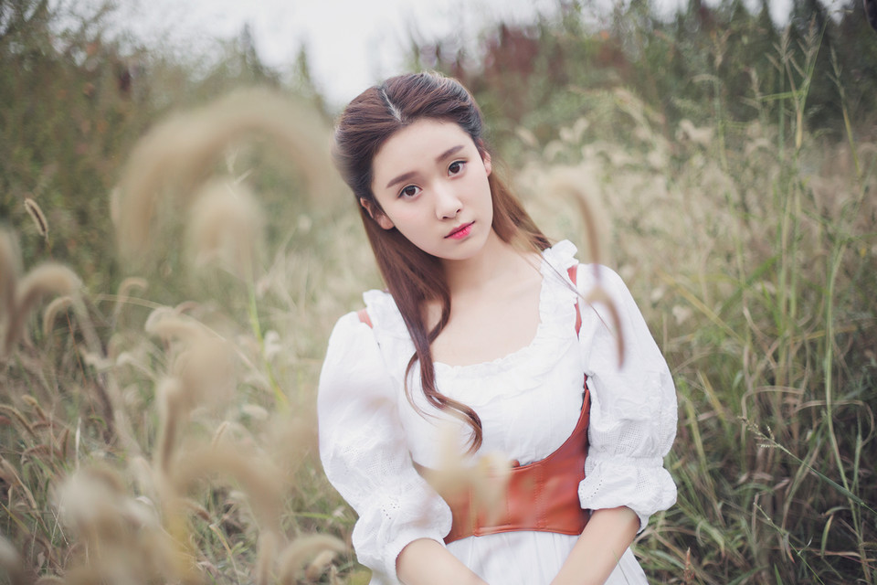 女子与马的亲密接触图  第4张