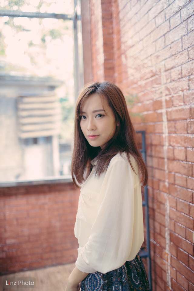 咖啡馆清纯甜美女孩  第19张