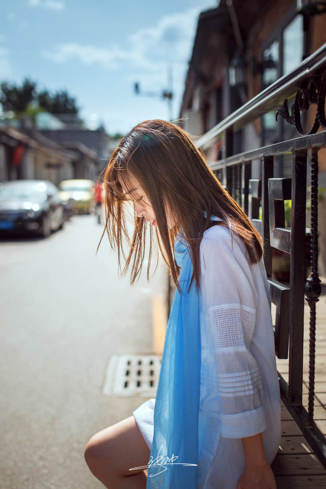 清纯美女户外小清晰写真  第8张