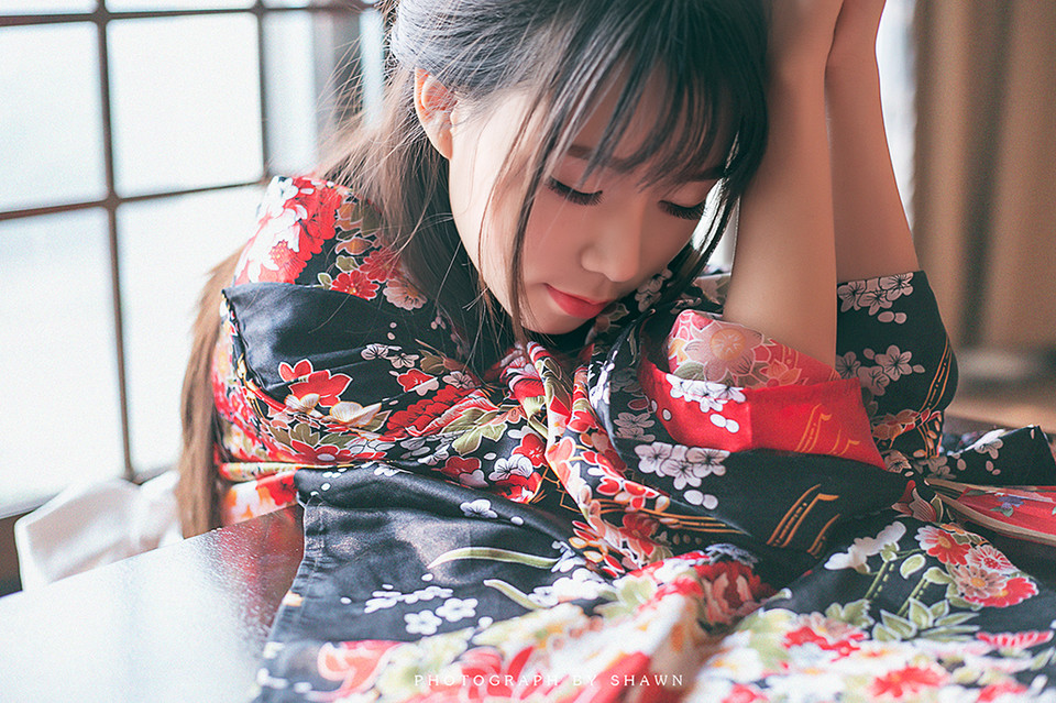 和服MM私房红唇诱惑  第1张