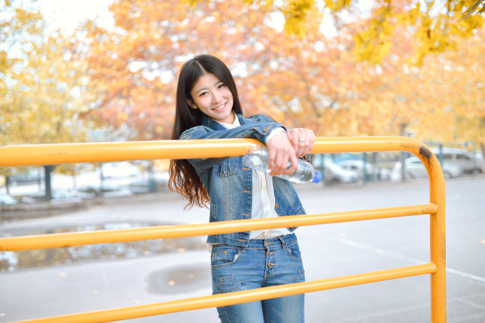 秋日清纯迷人长发美女  第24张