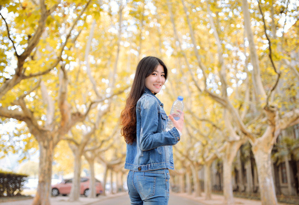 秋日清纯迷人长发美女  第8张