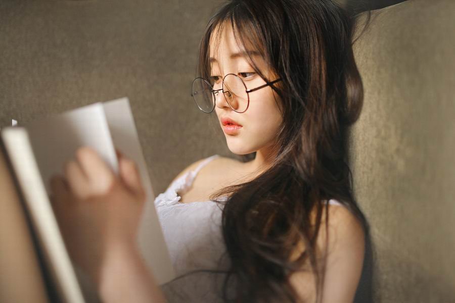 私房动人的清纯小美女  第5张