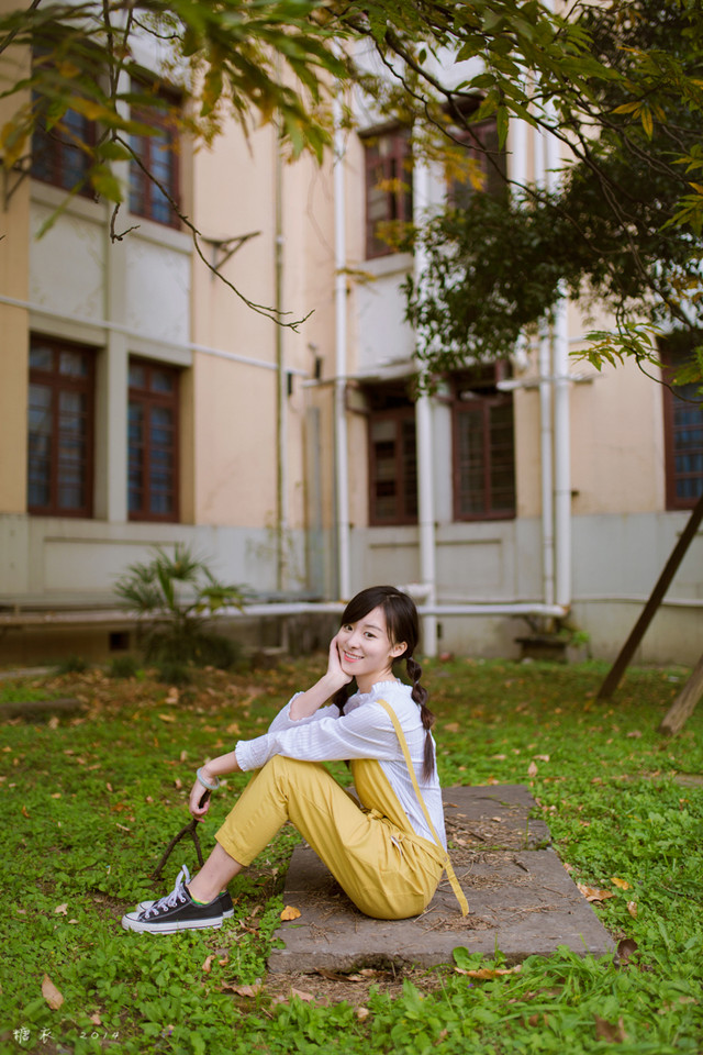 秋日清纯美女迷人图  第16张