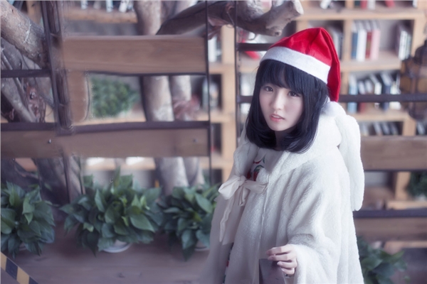 白皙女子冬日清纯写真  第6张