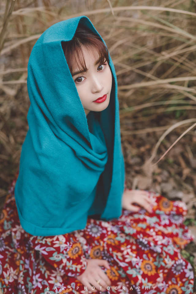 短发妹子气质迷人写真  第14张