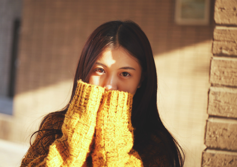 深秋暖阳下清纯甜美姑娘  第13张