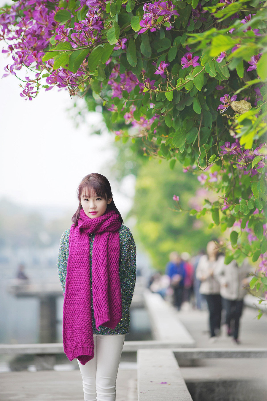 冬日暖人的长发清纯少女  第4张