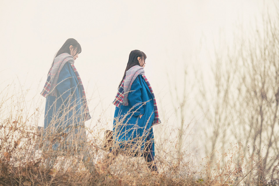 冬日暖阳下小清新美女  第9张