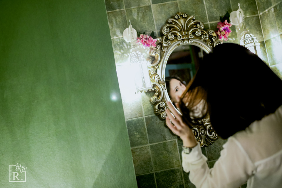 短发女子秀气时尚写真  第3张