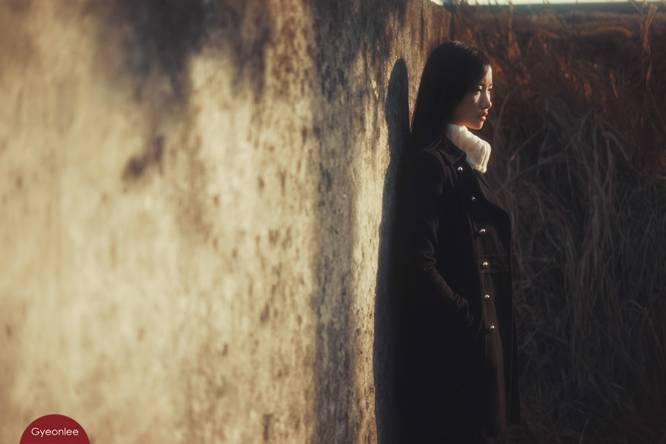 冬日暖人心窝的甜美女子  第3张