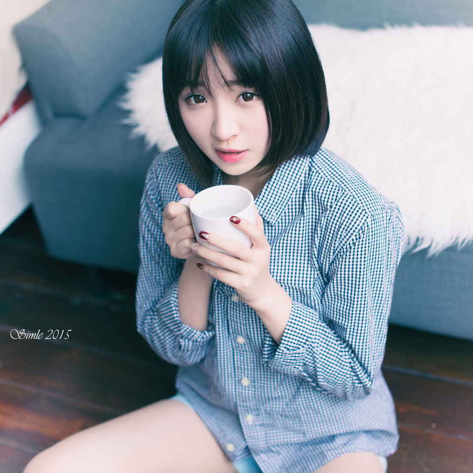 短发妹子清纯甜美图  第7张