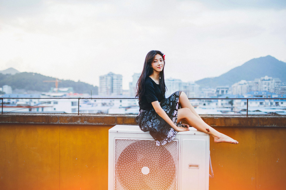 天台黄昏时的唯美迷人图  第1张