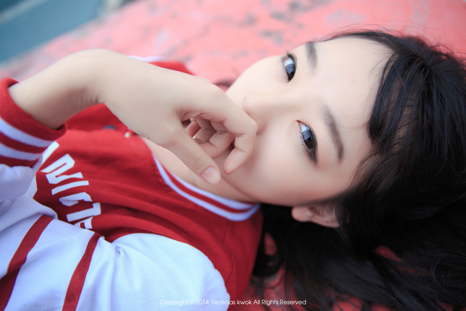 甜美女子的清纯写真图  第18张