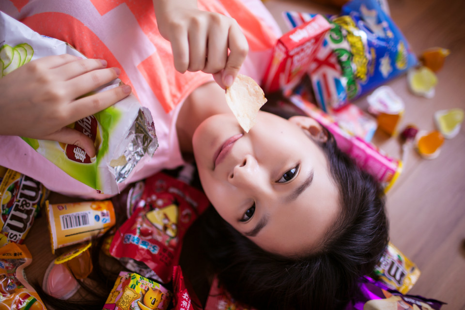 卖萌妹子吃货私房照  第9张