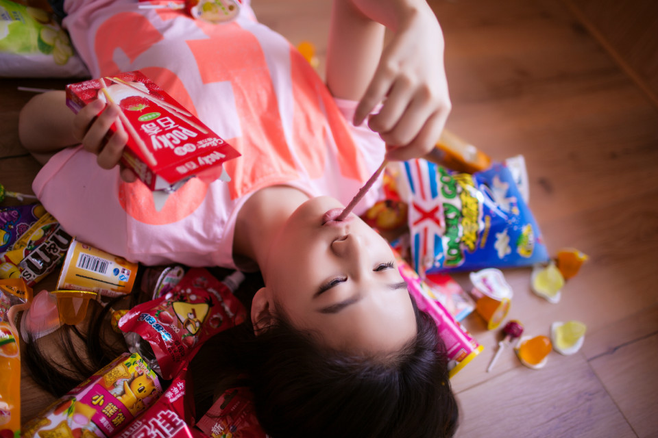 卖萌妹子吃货私房照  第11张