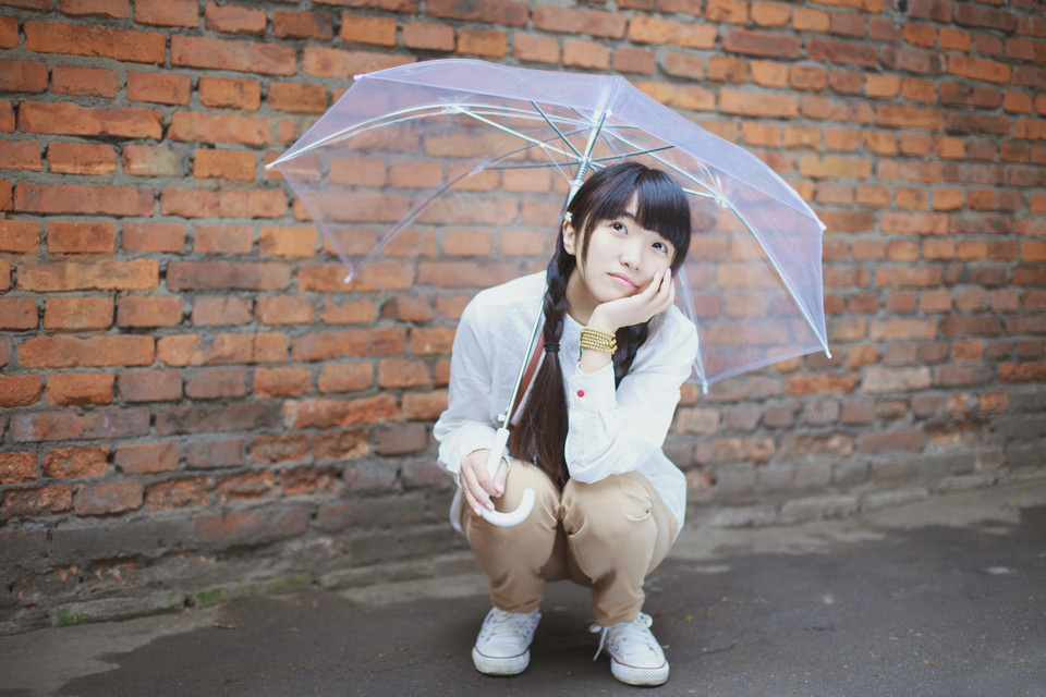 双马尾女子的俏皮清纯图  第2张