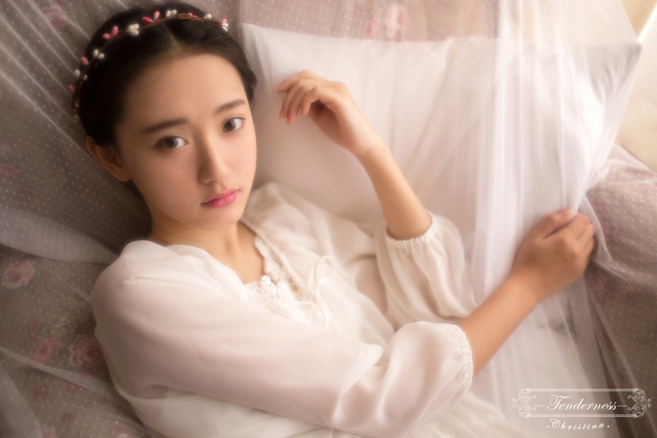 纯白私房照甜美清纯女  第5张