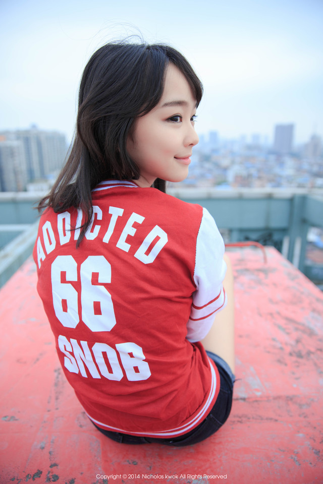 甜美女子的清纯写真图  第19张