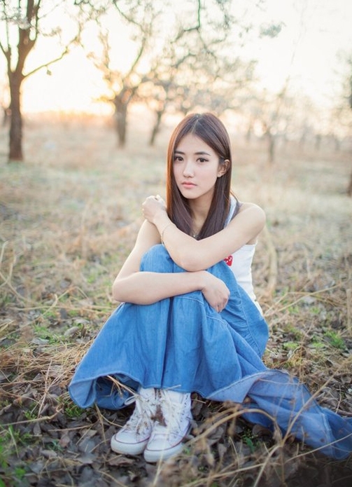 清纯校花的唯美生活照  第1张