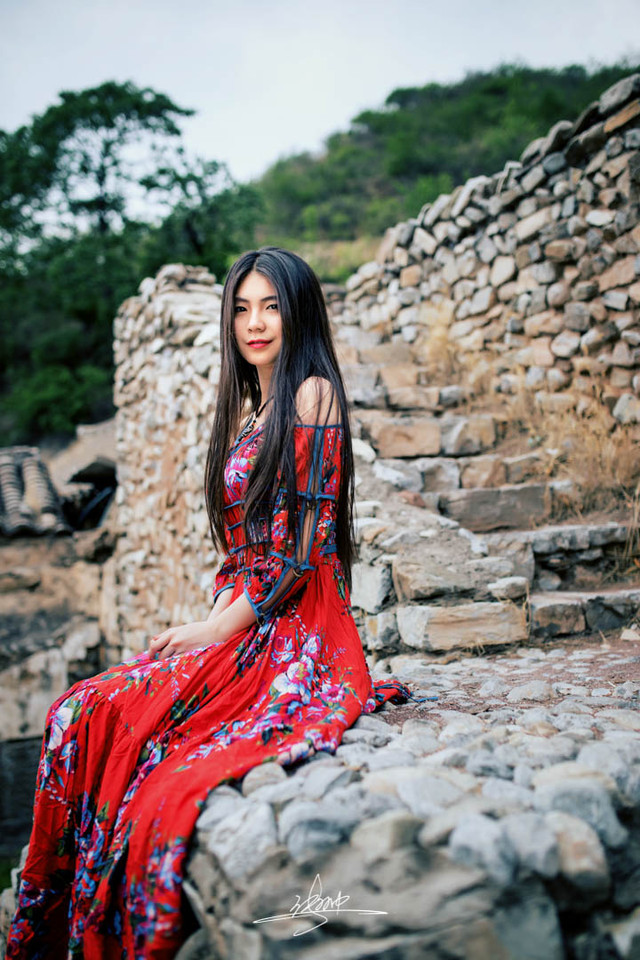 气质美女小清晰唯美写真  第1张